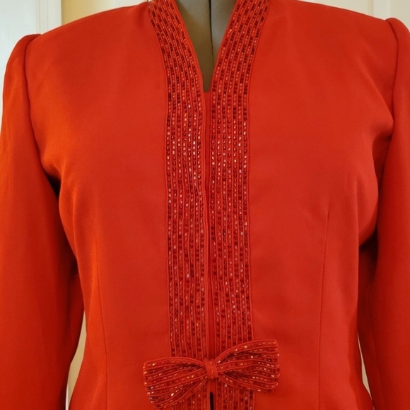 Albert Nipon Red Blazer with High Collar and Embellishments - Picture 10 of 11